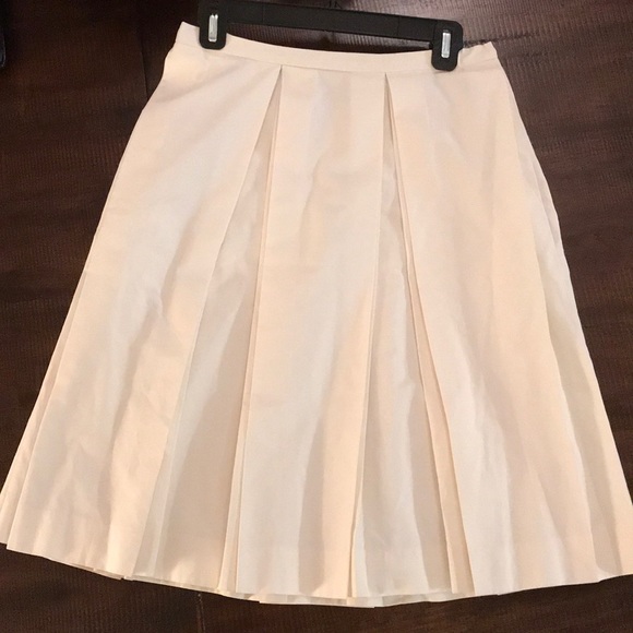 Anthropologie Dresses & Skirts - ‼️LAST DAY‼️Anthropologie Elevenses Skirt